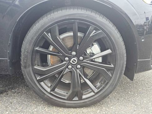 Used 2024 Volvo XC60 T8 Ultimate w/ Protection Package Premier image 9