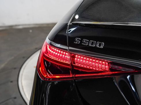 Used 2023 Mercedes-Benz S 500 4MATIC w/ AMG Line image 11