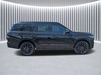 New 2026 Lincoln Navigator Reserve video 2