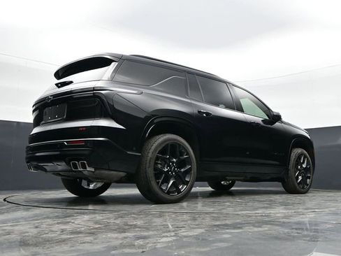Used 2024 Chevrolet Traverse RS image 50