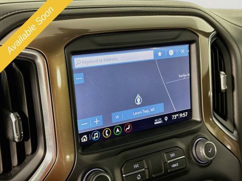 Used 2019 Chevrolet Silverado 1500 High Country w/ Technology Package AWD/4WD image 14