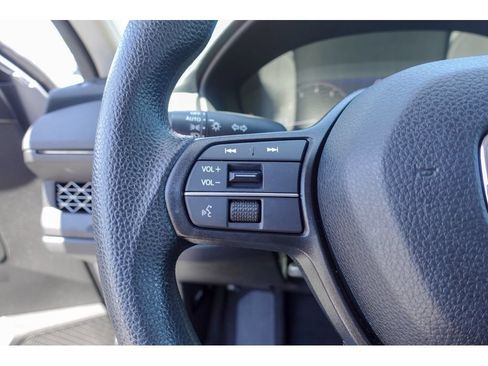 Used 2023 Honda Accord LX image 13
