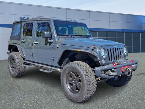 Used 2016 Jeep Wrangler Unlimited Rubicon image 1