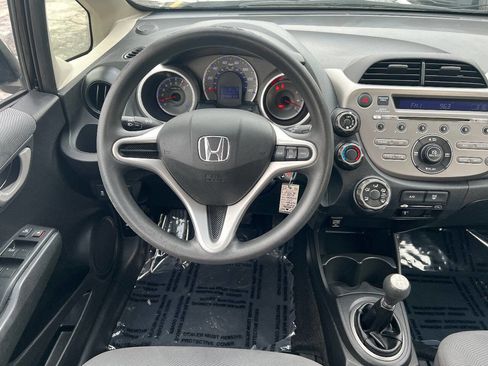 Used 2013 Honda Fit Base 4dr Hatchback 5M image 28