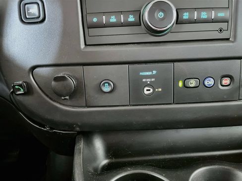 Used 2025 GMC Savana 2500 w/ Driver Convenience Package RWD image 16