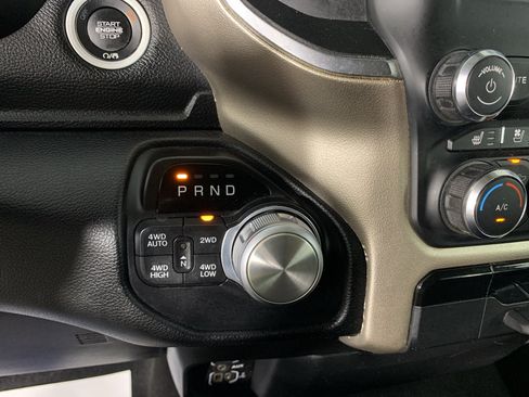 Used 2019 RAM 1500 Laramie AWD/4WD image 24