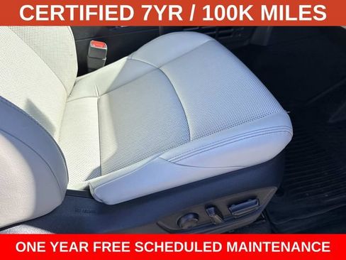 Used 2025 Toyota Tacoma Limited AWD/4WD image 10