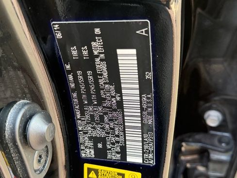 Used 2014 Toyota Highlander Limited Platinum AWD/4WD image 29