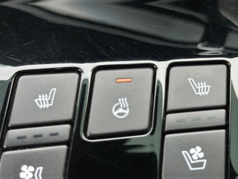 Used 2025 Kia Sportage SX FWD image 27