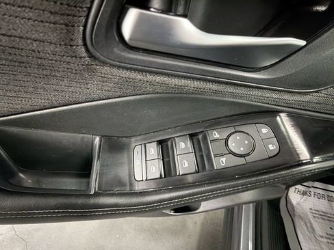 Used 2023 Nissan Rogue SV AWD/4WD image 22