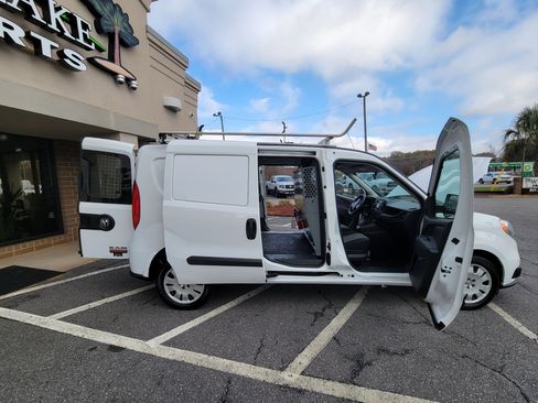 Used 2021 RAM ProMaster City Tradesman SLT image 18