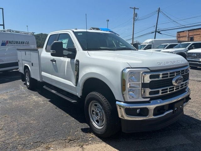 New 2025 Ford F350 XL w/ XL Chrome Package AWD/4WD image 18