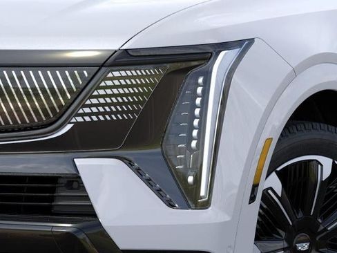 New 2026 Cadillac Escalade IQ Sport 2 w/ LPO, Floor Liner Package AWD/4WD image 10