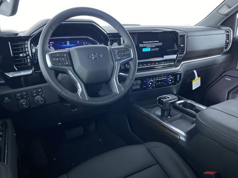 New 2026 Chevrolet Silverado 1500 LT Trail Boss w/ LT Trail Boss Premium Package image 2