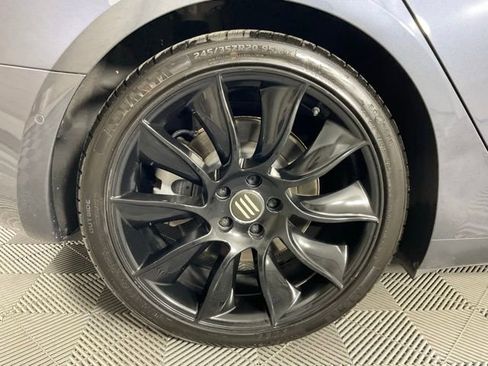 Used 2018 Tesla Model 3 Long Range image 10