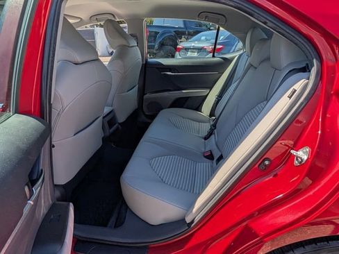 Used 2022 Toyota Camry SE w/ TRD Appearance Package (TMS) image 9