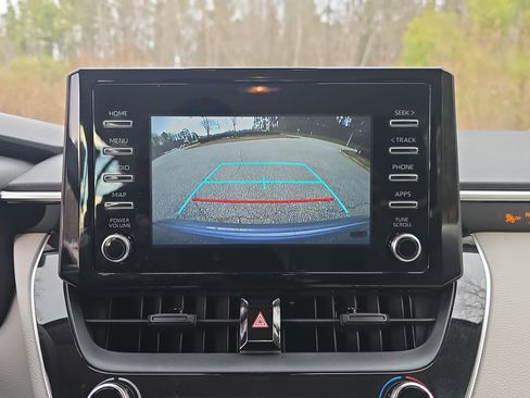 Used 2020 Toyota Corolla L image 22