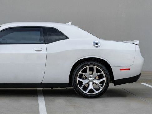 Used 2016 Dodge Challenger SXT Plus image 12