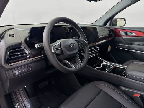 New 2026 Chevrolet Traverse Z71 w/ Driver Confidence Package AWD/4WD image 11