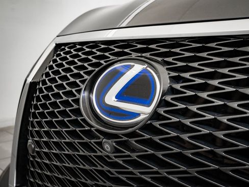 Used 2017 Lexus RX 450h AWD image 3