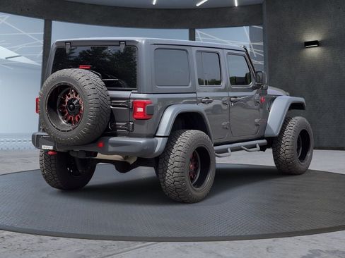 Used 2018 Jeep Wrangler Unlimited Rubicon AWD/4WD image 4