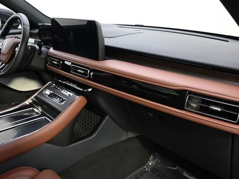 New 2026 Lincoln Aviator Reserve AWD/4WD image 15