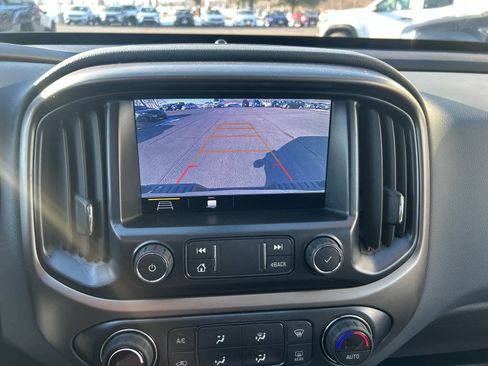 Used 2019 Chevrolet Colorado Z71 image 17