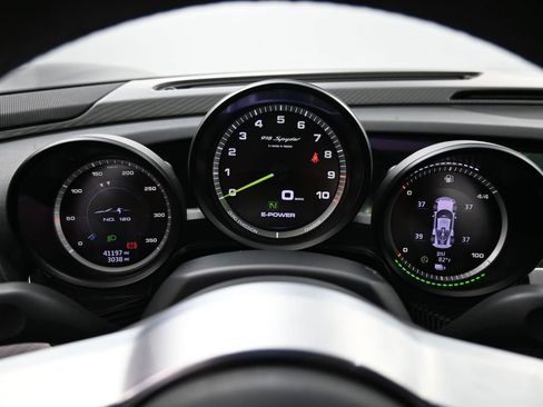 Used 2015 Porsche 918 Spyder AWD/4WD image 8