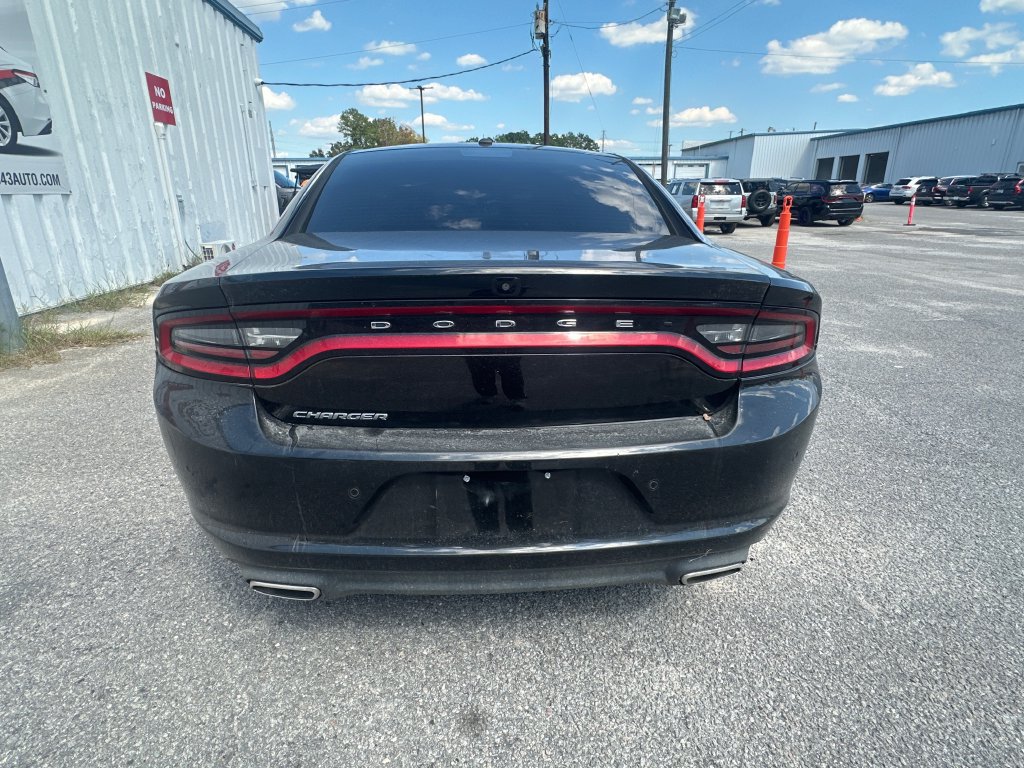 Used 2020 Dodge Charger SXT RWD image 7