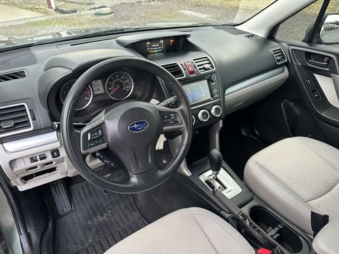 Used 2016 Subaru Forester 2.5i w/ Alloy Wheel Package image 13