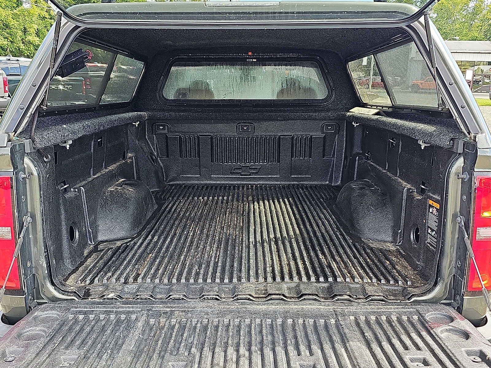 Used 2018 Chevrolet Colorado W/T AWD/4WD image 29