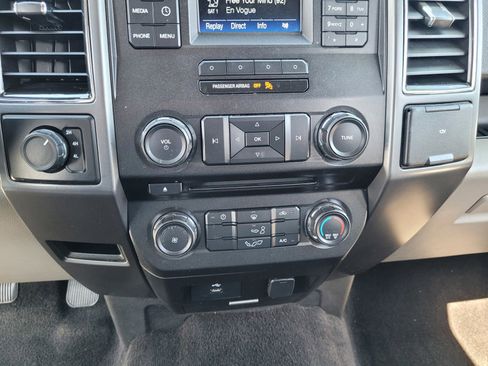 Used 2017 Ford F150 XLT AWD/4WD image 18