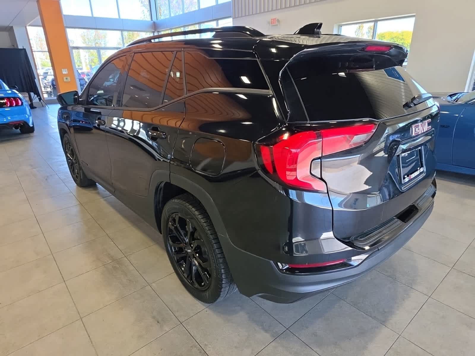 Used 2020 GMC Terrain SLE w/ Driver Convenience Package FWD image 12