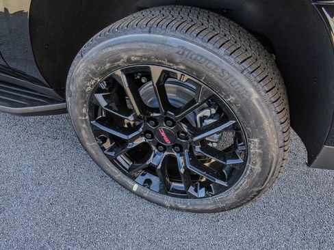 New 2026 GMC Yukon XL Elevation image 7