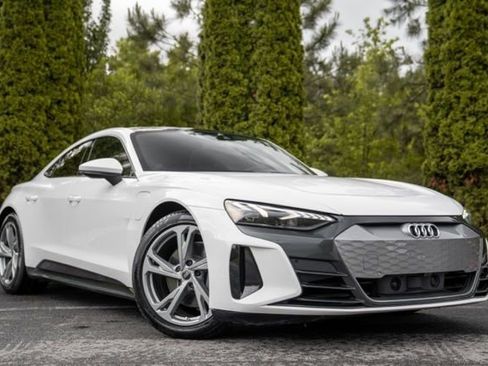 Used 2022 Audi e-tron GT Premium Plus AWD/4WD image 5