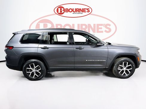 Used 2024 Jeep Grand Cherokee L Limited w/ Luxury Tech Group II image 12