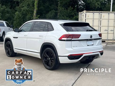 Used 2023 Volkswagen Atlas Cross Sport SEL R-Line AWD/4WD image 10