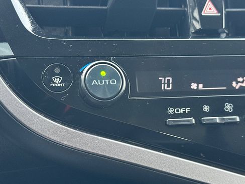 Certified 2024 Toyota Camry SE image 29