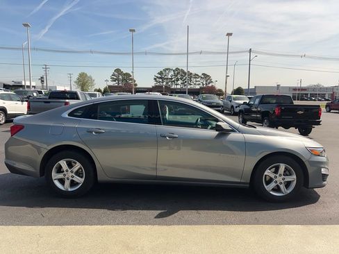 Used 2024 Chevrolet Malibu LT FWD image 37