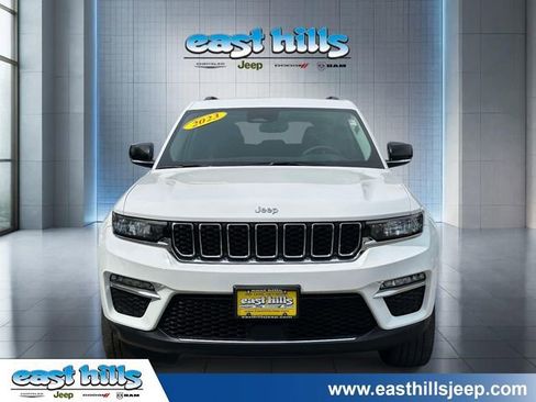 Certified 2023 Jeep Grand Cherokee Limited w/ Trailer Tow Prep Group (B) AWD/4WD image 8