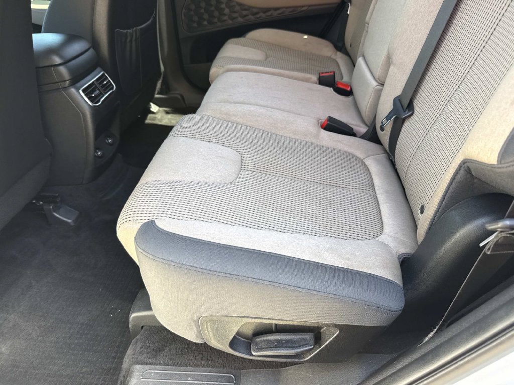 Used 2023 Hyundai Santa Fe SEL FWD image 15