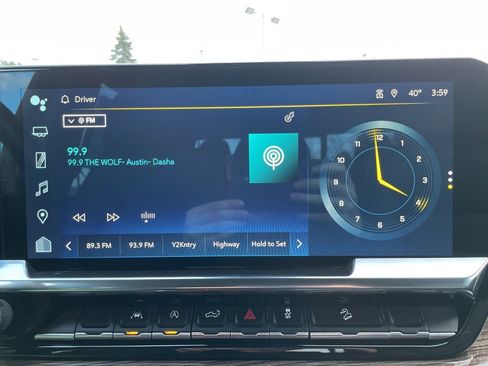 Used 2024 Chevrolet Silverado 1500 LT Trail Boss w/ Convenience Package II image 18