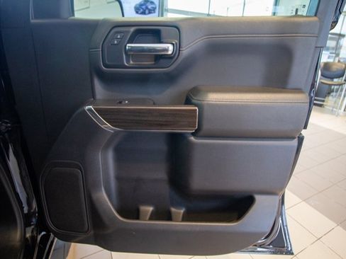 Used 2019 Chevrolet Silverado 1500 LT w/ All-Star Edition image 10