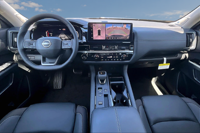 New 2026 Nissan Pathfinder SL w/ SL Premium Package FWD image 5
