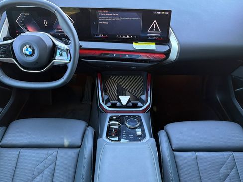 Used 2025 BMW X3 xDrive30i w/ Convenience Package image 17