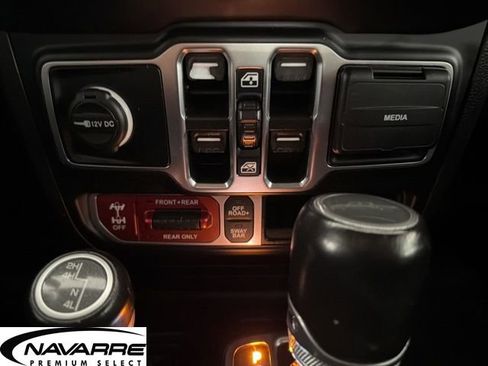 Used 2022 Jeep Gladiator Rubicon w/ LED Lighting Group image 24