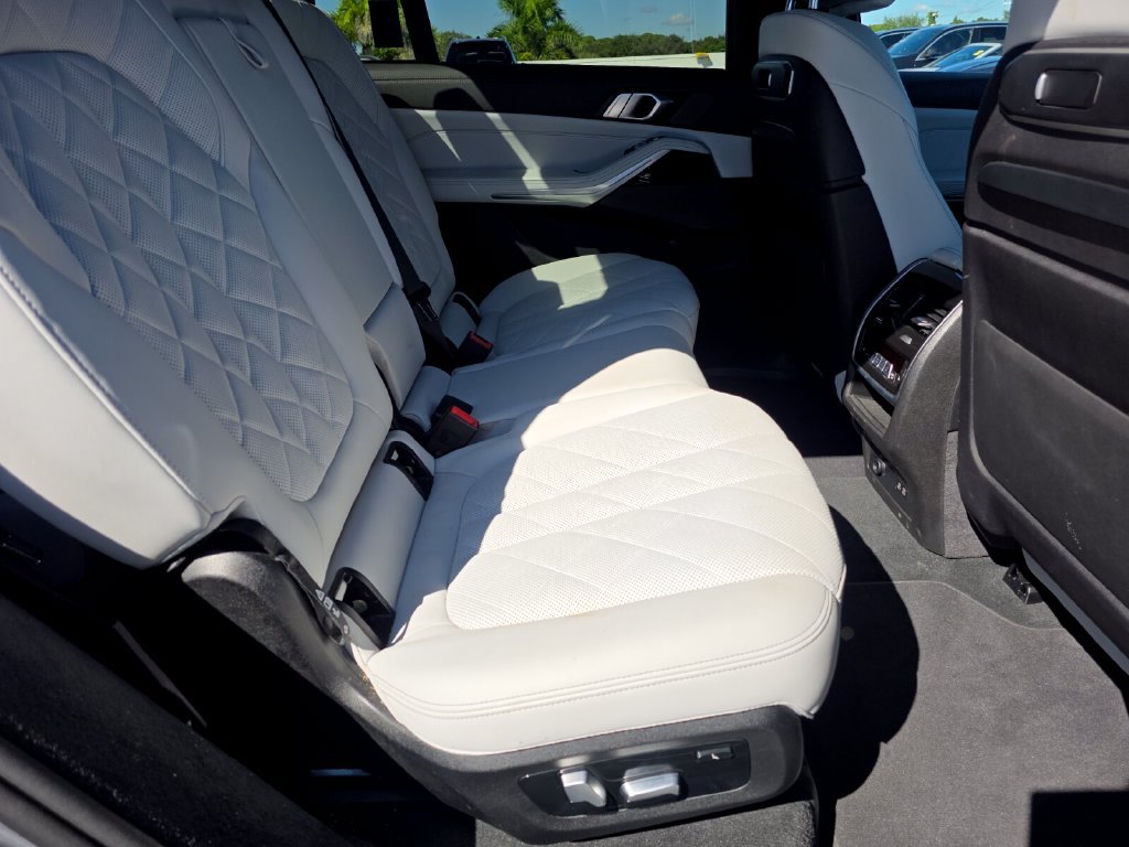 Certified 2024 BMW X7 xDrive40i w/ Executive Package AWD/4WD image 24