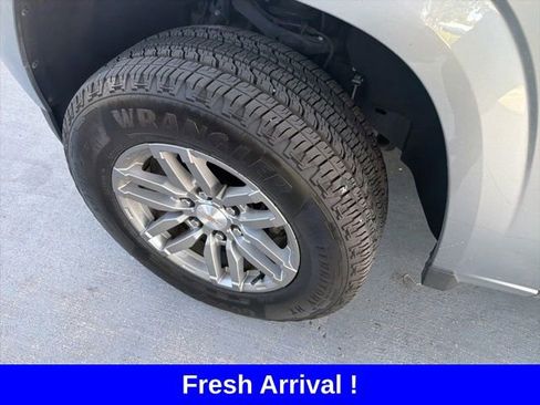 Used 2024 Chevrolet Colorado LT w/ Advanced Trailering Package image 8