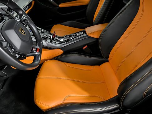 Used 2015 Lamborghini Huracan LP 610-4 image 24