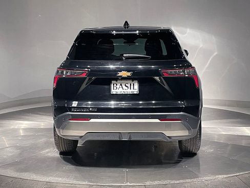 Used 2026 Chevrolet Equinox LT w/ Convenience Package II image 12